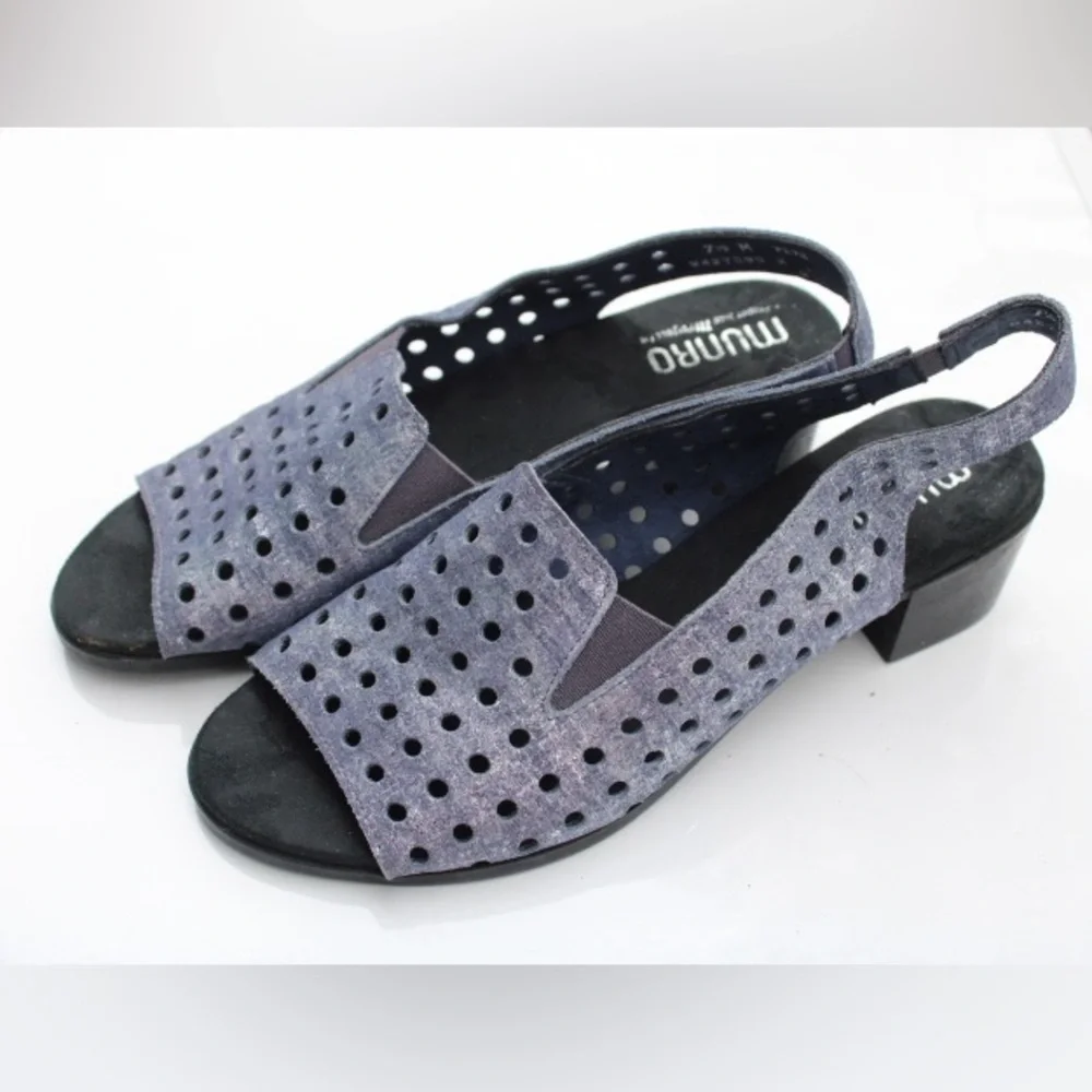 Munro Mickee sling back sandals